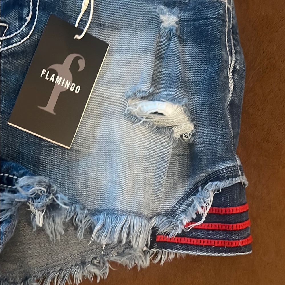 Flamingo Denim Distressed Women's Shorts Size Medium New With Tag - Picture 7 of 16
